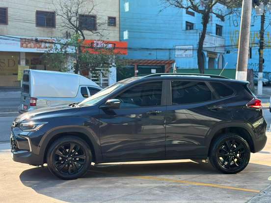 CHEVROLET-TRACKER-2023