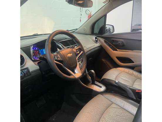 CHEVROLET-TRACKER-2014