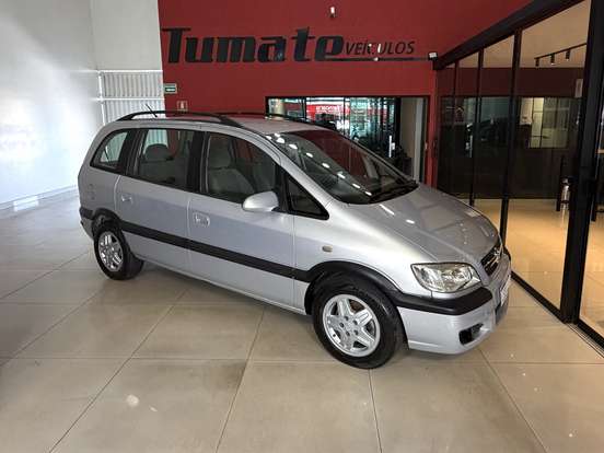 CHEVROLET-ZAFIRA-2.0 MPFI CD 8V GASOLINA 4P MANUAL CHEVROLET-ZAFIRA-2001
