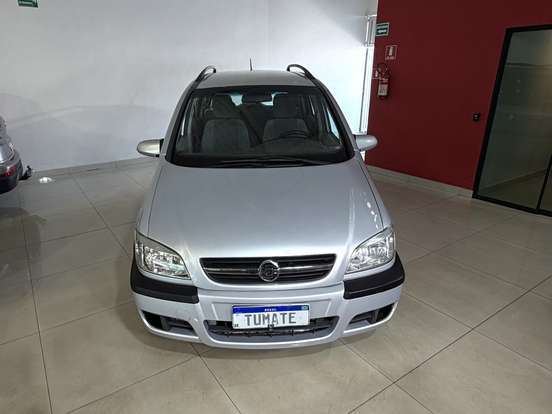 CHEVROLET-ZAFIRA-2.0 MPFI CD 8V GASOLINA 4P MANUAL CHEVROLET-ZAFIRA-2001