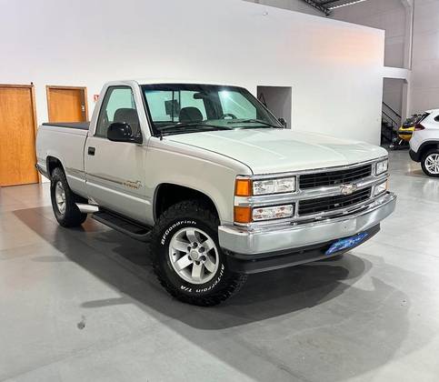 CHEVROLET SILVERADO 4.2 D-20 RODEIO 4X2 CS 18V TURBO INTERCOOLER DIESEL 2P MANUAL