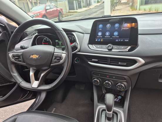 CHEVROLET-TRACKER-2024