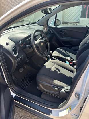 CHEVROLET-TRACKER-2017