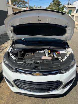 CHEVROLET-TRACKER-2017