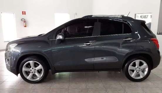CHEVROLET-TRACKER-2016