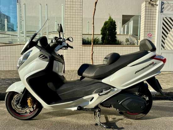 DAFRA-MAXSYM 400i-2024