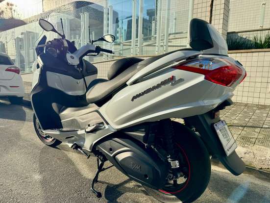 DAFRA-MAXSYM 400i-2024