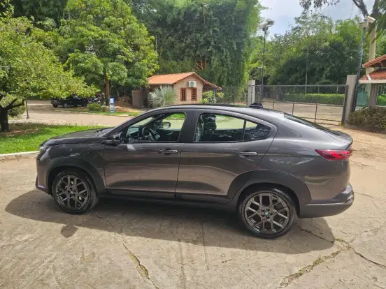 FIAT-FASTBACK-1.0 TURBO 200 HYBRID IMPETUS CVT FIAT-FASTBACK-2025