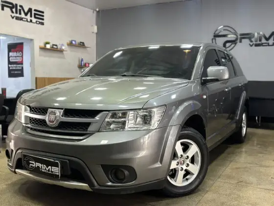 FIAT FREEMONT 2.4 EMOTION 16V GASOLINA 4P AUTOMÁTICO