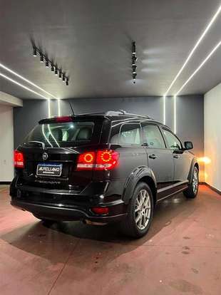 FIAT-FREEMONT-2.4 PRECISION 16V GASOLINA 4P AUTOMÁTICO FIAT-FREEMONT-2011