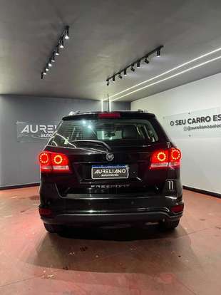 FIAT-FREEMONT-2.4 PRECISION 16V GASOLINA 4P AUTOMÁTICO FIAT-FREEMONT-2011