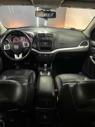 FIAT-FREEMONT-2011