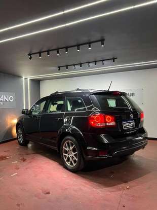 FIAT-FREEMONT-2.4 PRECISION 16V GASOLINA 4P AUTOMÁTICO FIAT-FREEMONT-2011