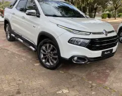 FIAT TORO 2.0 16V TURBO DIESEL RANCH 4WD AT9 FIAT TORO 2.0 16V TURBO DIESEL RANCH 4WD AT9