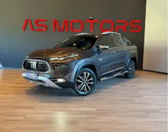 FIAT TORO 2.0 16V TURBO DIESEL RANCH 4WD AT9 FIAT TORO 2.0 16V TURBO DIESEL RANCH 4WD AT9