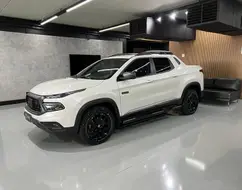 FIAT TORO 2.0 16V TURBO DIESEL ULTRA 4WD AT9 FIAT TORO 2.0 16V TURBO DIESEL ULTRA 4WD AT9