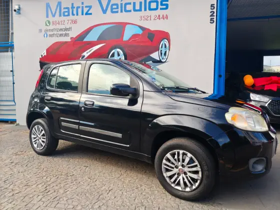 FIAT UNO 1.0 VIVACE 8V FLEX 4P MANUAL