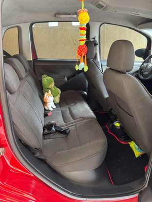 FIAT-IDEA-1.8 MPI ADVENTURE 16V FLEX 4P AUTOMATIZADO FIAT-IDEA-2011