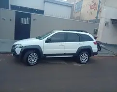 FIAT PALIO 1.8 MPI ADVENTURE WEEKEND 16V FLEX 4P MANUAL FIAT PALIO 1.8 MPI ADVENTURE WEEKEND 16V FLEX 4P MANUAL