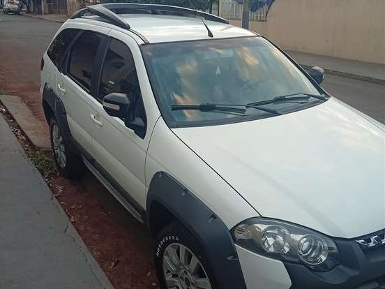 FIAT-PALIO-1.8 MPI ADVENTURE WEEKEND 16V FLEX 4P MANUAL FIAT-PALIO-2016