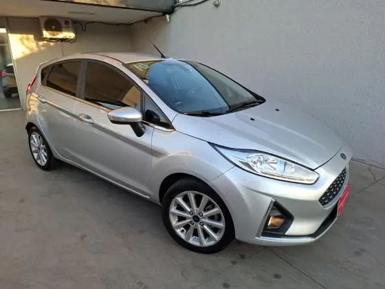 FORD FIESTA 1.6 TI-VCT FLEX TITANIUM POWERSHIFT