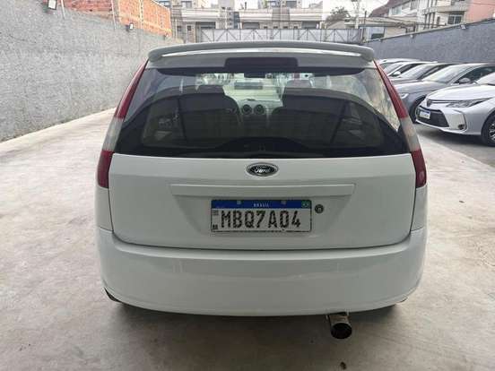 FORD-FIESTA-2002
