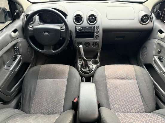 FORD-FIESTA-2002