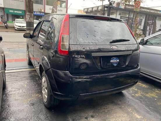 FORD-FIESTA-2011