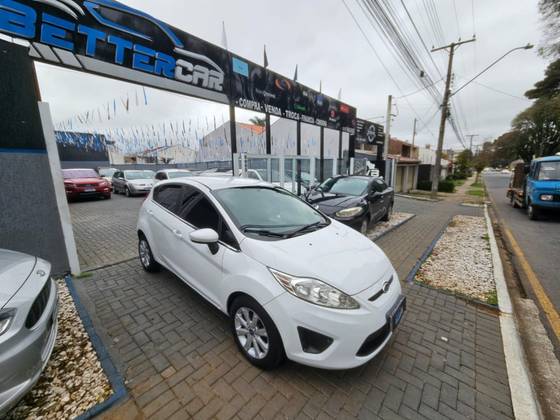 FORD FIESTA 1.6 SE HATCH 16V FLEX 4P MANUAL