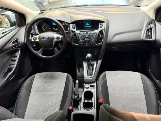FORD-FOCUS-2013