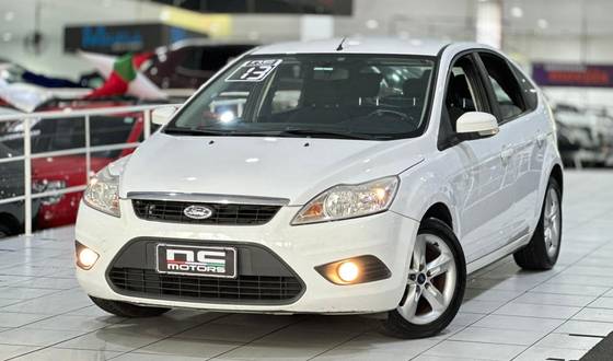 FORD FOCUS 1.6 GL 16V FLEX 4P MANUAL