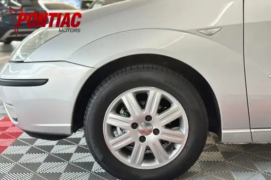 FORD-FOCUS-2005