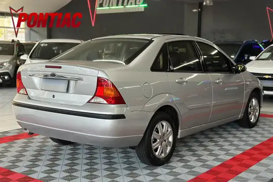 FORD-FOCUS-2005