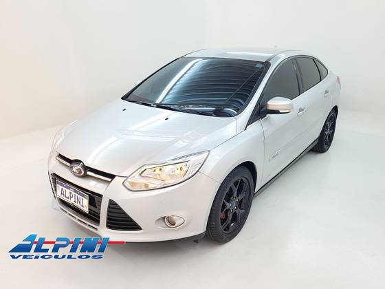 FORD FOCUS 2.0 TITANIUM SEDAN 16V FLEX 4P POWERSHIFT