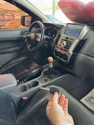 FORD-RANGER-2015