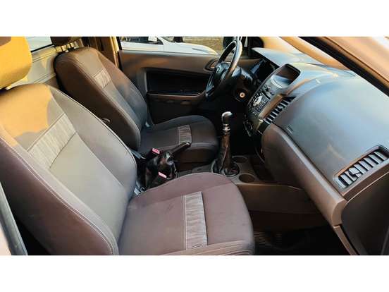 FORD-RANGER-2013