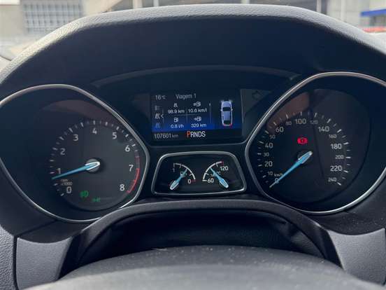 FORD-FOCUS-2.0 TITANIUM 16V FLEX 4P POWERSHIFT FORD-FOCUS-2016