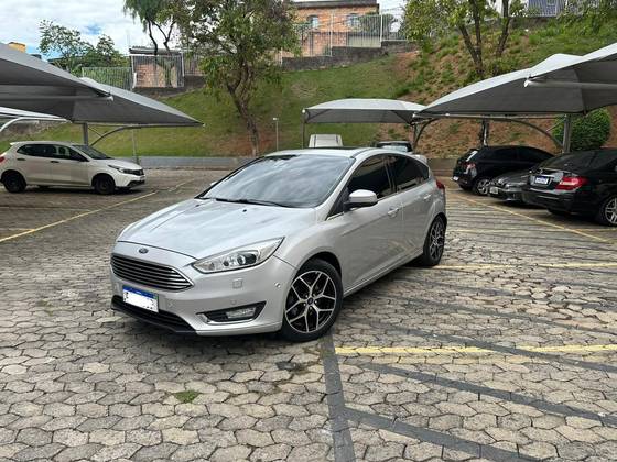 FORD FOCUS 2.0 TITANIUM PLUS FASTBACK 16V FLEX 4P POWERSHIFT