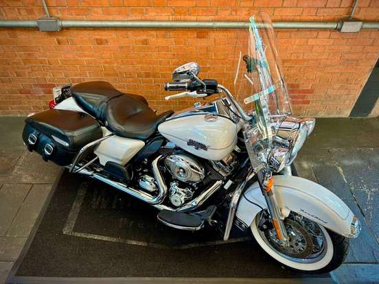 HARLEY-DAVIDSON-ROAD KING CLASSIC HARLEY-DAVIDSON-ROAD KING CLASSIC-2013