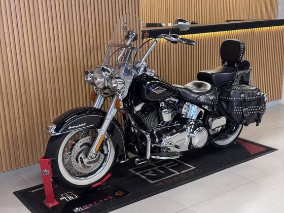HARLEY-DAVIDSON SOFTAIL HERITAGE CLASSIC 
