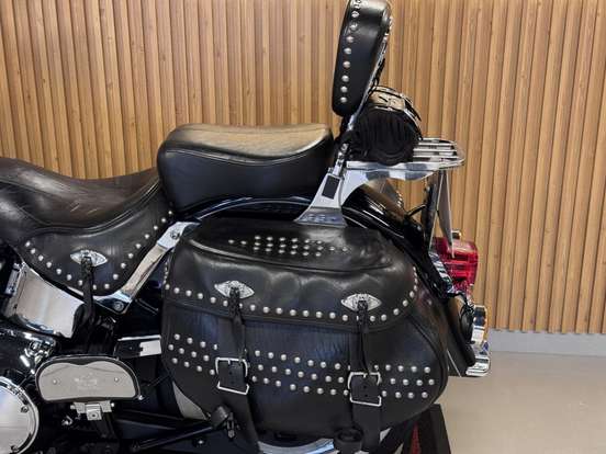 HARLEY-DAVIDSON-SOFTAIL HERITAGE CLASSIC-2015