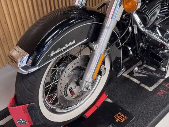 HARLEY-DAVIDSON-SOFTAIL HERITAGE CLASSIC HARLEY-DAVIDSON-SOFTAIL HERITAGE CLASSIC-2015