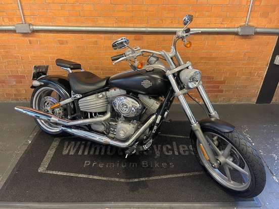 HARLEY-DAVIDSON-SOFTAIL ROCKER-2009
