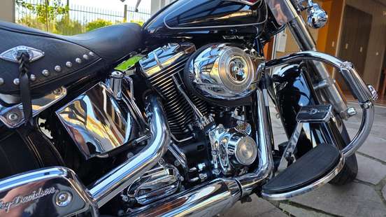 HARLEY-DAVIDSON-SOFTAIL HERITAGE CLASSIC-2011