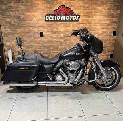HARLEY-DAVIDSON STREET GLIDE 