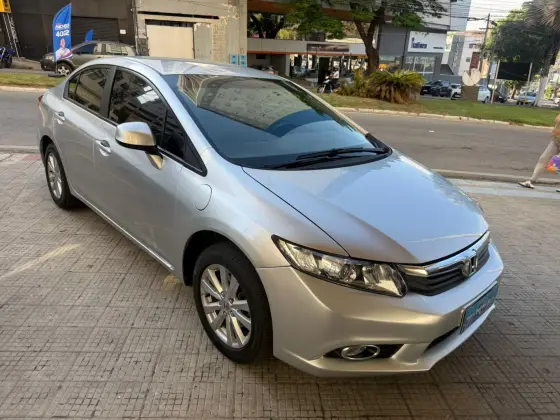 HONDA CIVIC 1.8 LXS 16V FLEX 4P AUTOMÁTICO