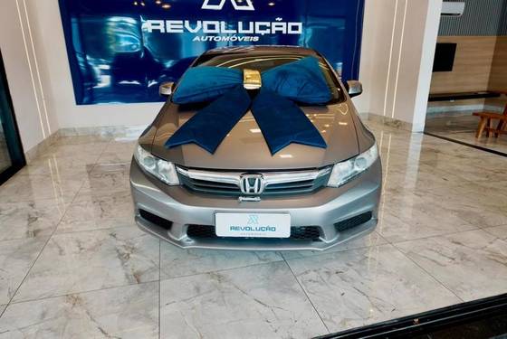 HONDA CIVIC 1.8 LXS 16V FLEX 4P AUTOMÁTICO