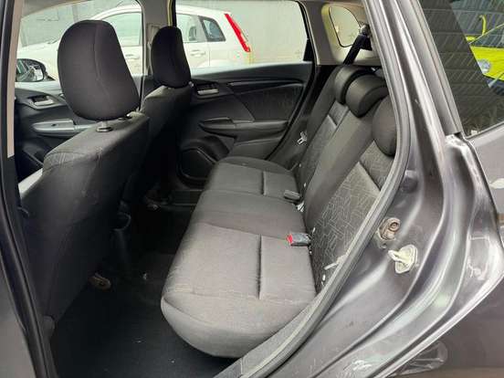 HONDA-FIT-2015