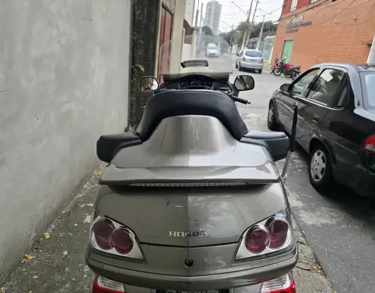 HONDA-GL 1800 GOLD WING-2005