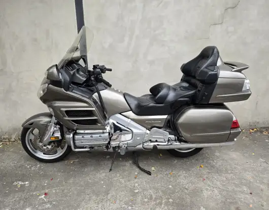 HONDA-GL 1800 GOLD WING-2005